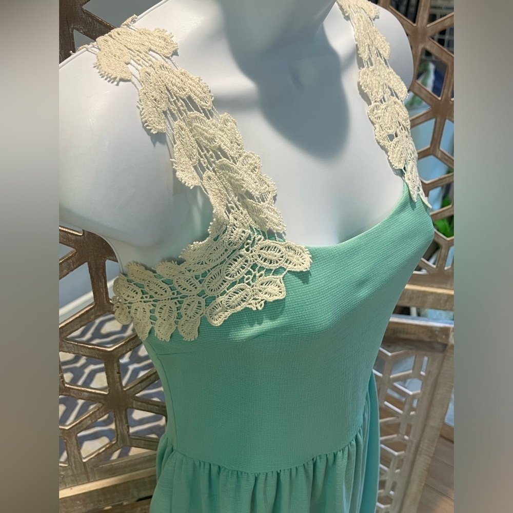 Francesca's Collections Loxley Crochet Trim Dress "Dina Be" in Mint Green size M - Picture 5 of 11